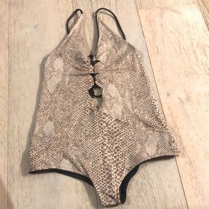 Acacia reversible one piece. Size  xs